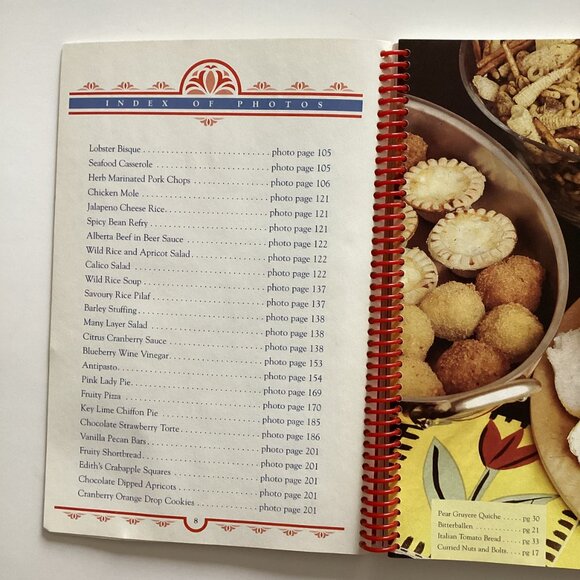 A Bundle of 7 Vintage Cook Books Cooking Baking Illustrated Collectable Recipes - Picture 16 of 16